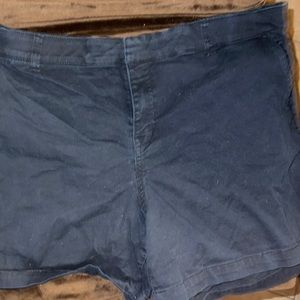 Cargo shorts navy size 20